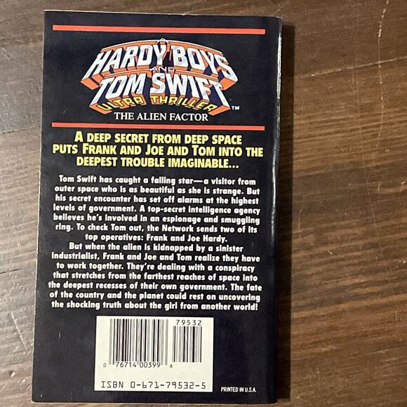 The Alien Factor (Hardy Boys And Tom Swift Ultra Thriller By Franklin W. Dixon - Picture 4 of 5